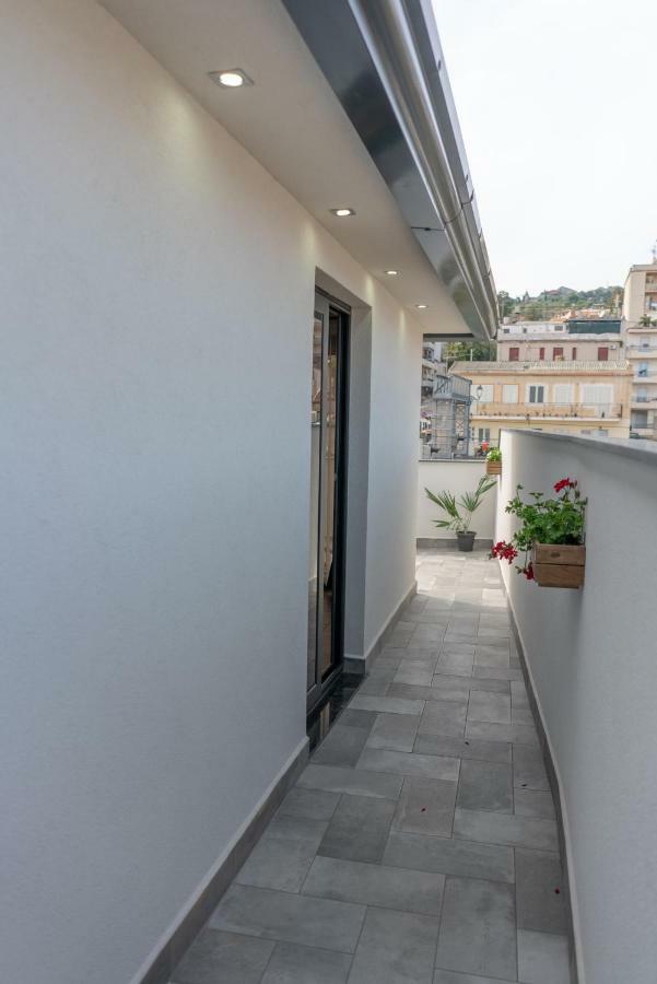 Marranzanu Rooms Санта Тереза ди Рива Екстериор снимка