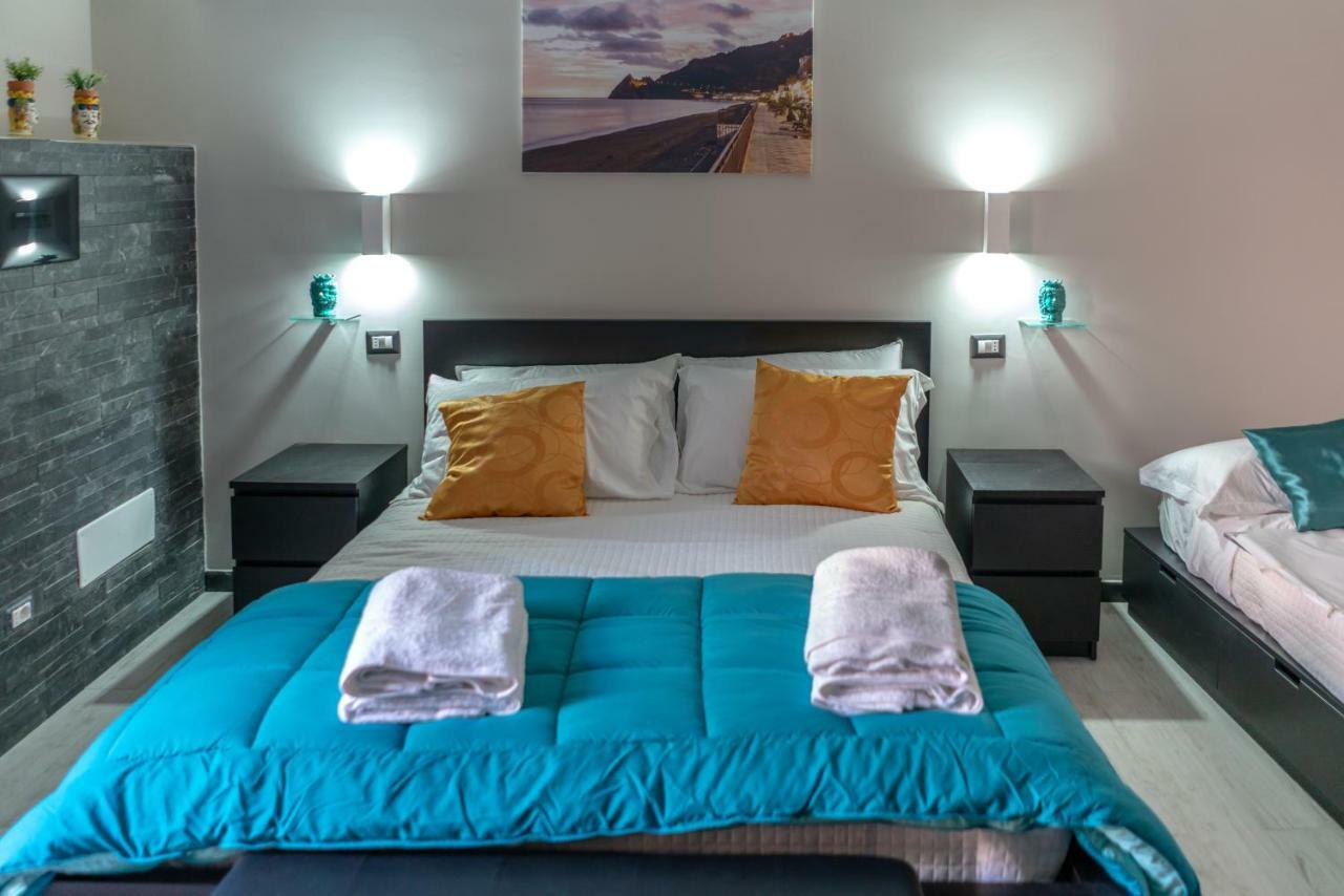 Marranzanu Rooms Санта Тереза ди Рива Екстериор снимка