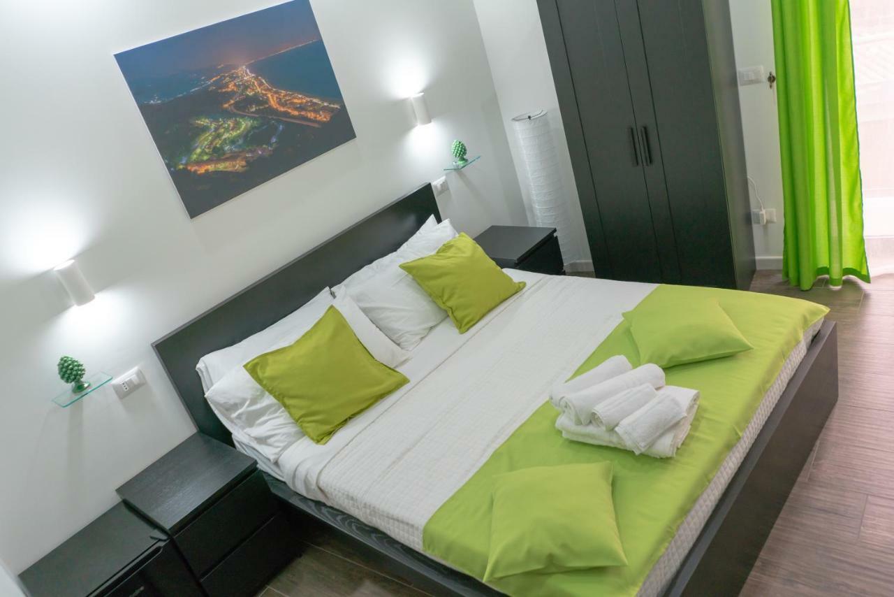 Marranzanu Rooms Санта Тереза ди Рива Екстериор снимка