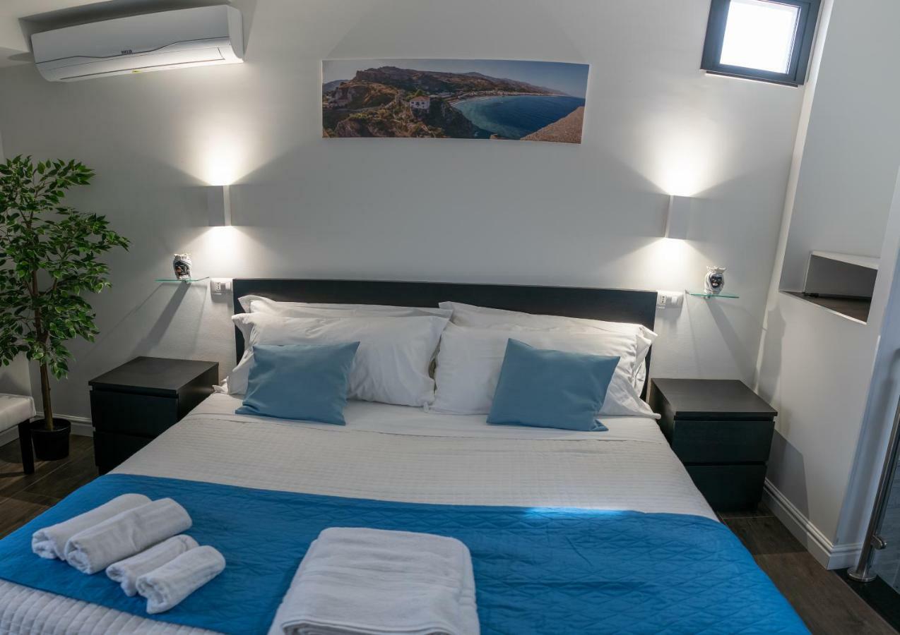 Marranzanu Rooms Санта Тереза ди Рива Екстериор снимка