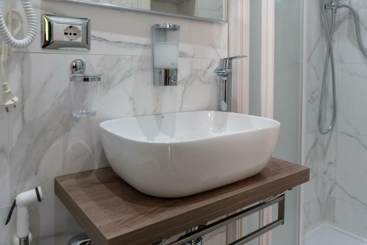 Marranzanu Rooms Санта Тереза ди Рива Екстериор снимка
