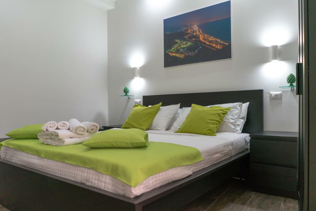 Marranzanu Rooms Санта Тереза ди Рива Екстериор снимка