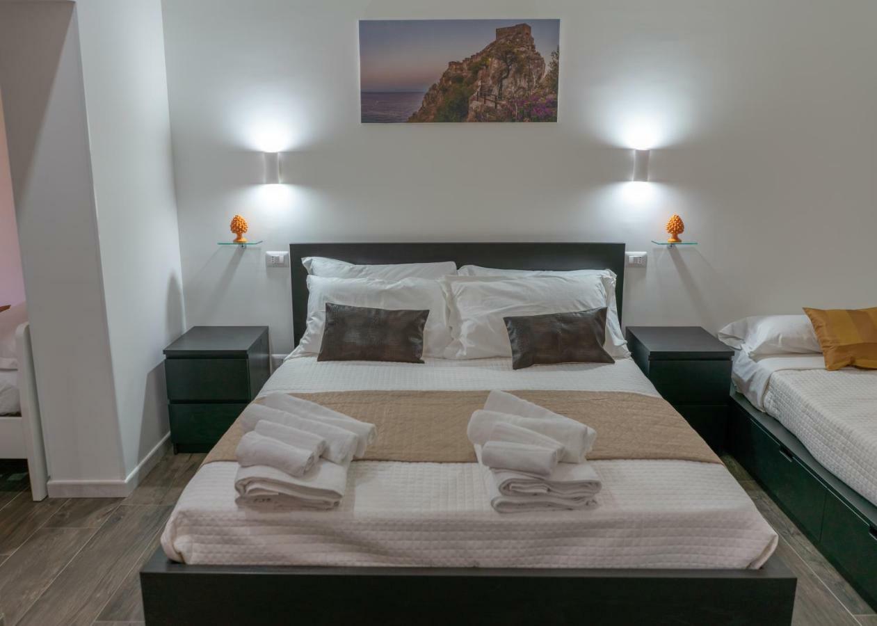 Marranzanu Rooms Санта Тереза ди Рива Екстериор снимка
