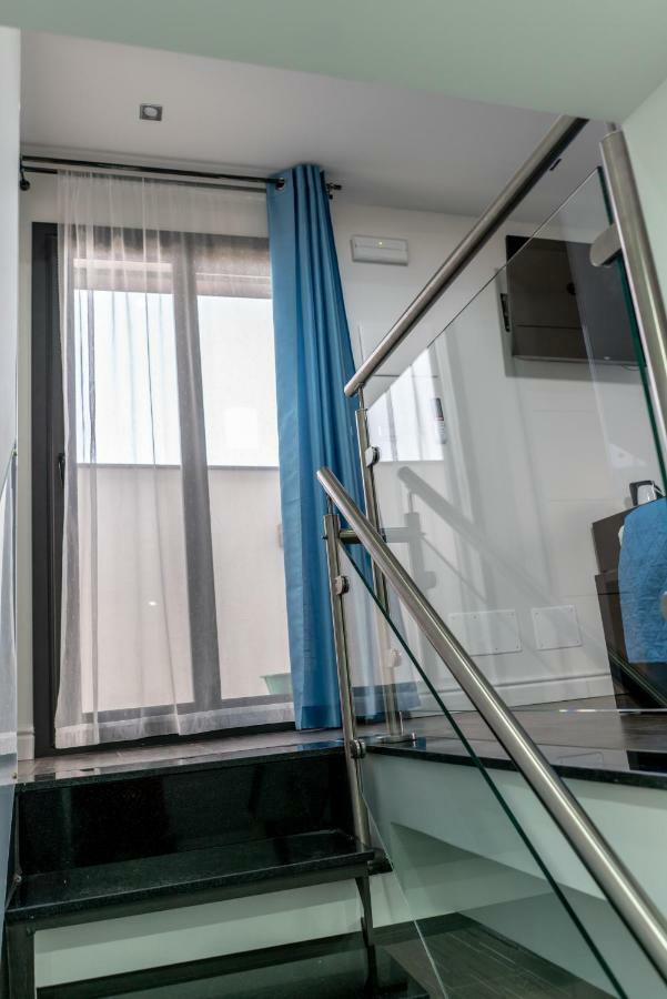 Marranzanu Rooms Санта Тереза ди Рива Екстериор снимка