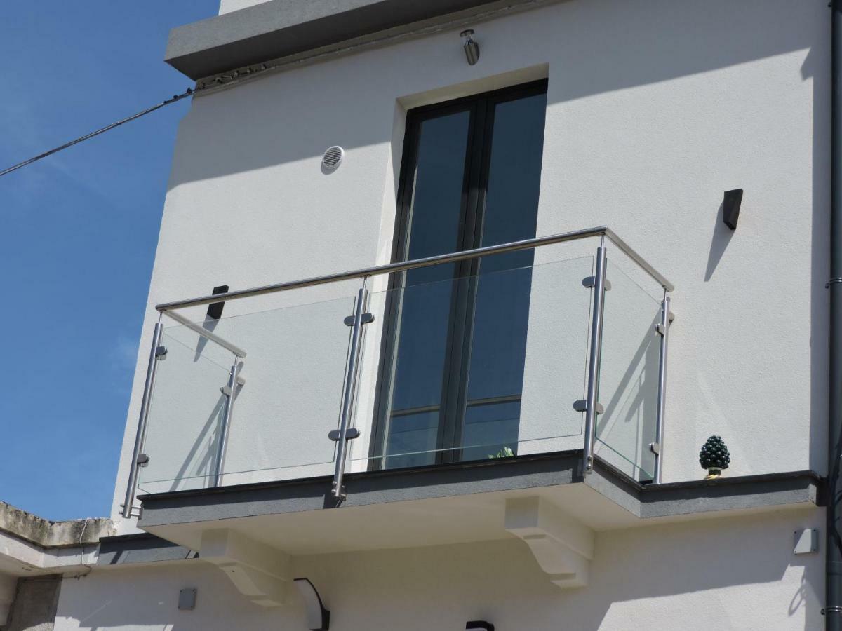 Marranzanu Rooms Санта Тереза ди Рива Екстериор снимка